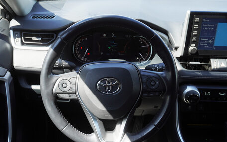 Toyota RAV4, 2019 год, 3 599 000 рублей, 12 фотография