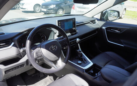 Toyota RAV4, 2019 год, 3 599 000 рублей, 10 фотография