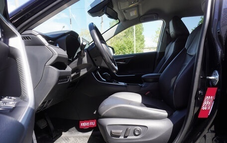 Toyota RAV4, 2019 год, 3 599 000 рублей, 9 фотография