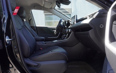 Toyota RAV4, 2019 год, 3 599 000 рублей, 19 фотография