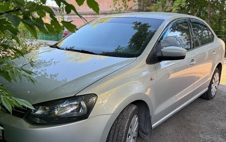 Volkswagen Polo VI (EU Market), 2014 год, 1 200 000 рублей, 2 фотография