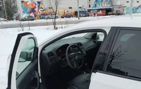 Volkswagen Polo VI (EU Market), 2011 год, 900 000 рублей, 6 фотография