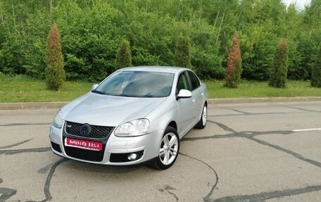 Volkswagen Jetta VI, 2010 год, 690 000 рублей, 1 фотография
