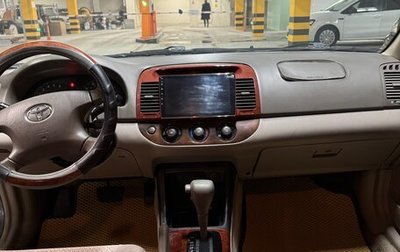 Toyota Camry V40, 2002 год, 700 000 рублей, 1 фотография