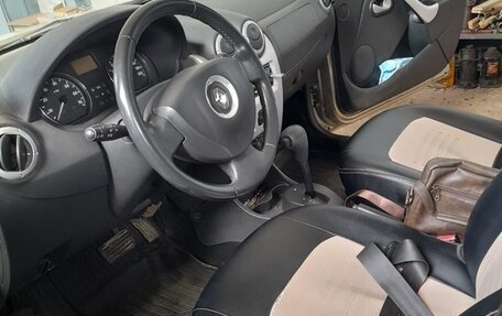 Renault Sandero I, 2012 год, 660 000 рублей, 7 фотография