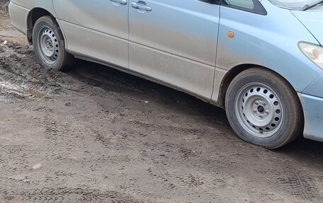 Toyota Estima III рестайлинг -2, 2001 год, 700 000 рублей, 7 фотография