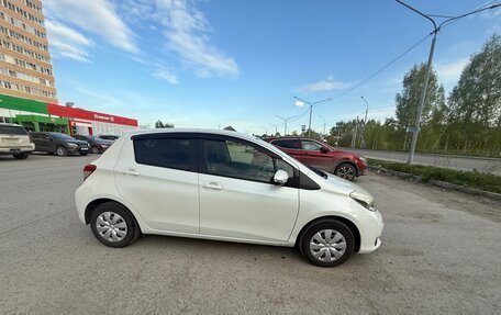 Toyota Vitz, 2013 год, 920 000 рублей, 7 фотография