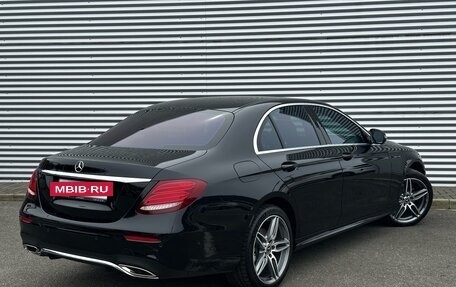 Mercedes-Benz E-Класс, 2018 год, 3 680 000 рублей, 2 фотография