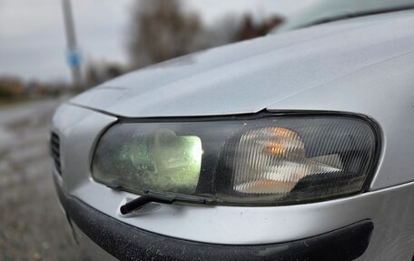 Volvo S60 III, 2003 год, 300 000 рублей, 6 фотография