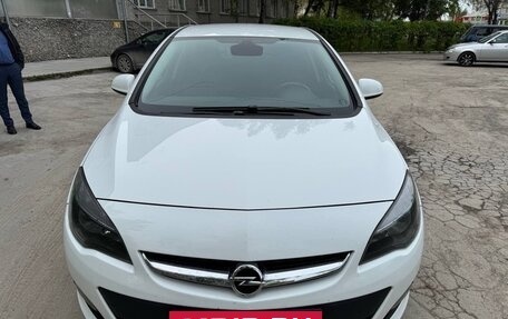 Opel Astra J, 2014 год, 1 000 000 рублей, 7 фотография