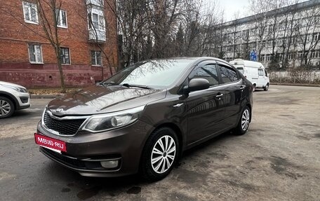KIA Rio III рестайлинг, 2015 год, 870 000 рублей, 2 фотография