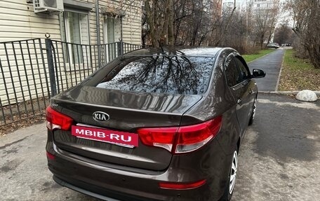 KIA Rio III рестайлинг, 2015 год, 870 000 рублей, 10 фотография