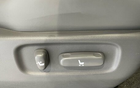 Toyota Land Cruiser 200, 2007 год, 1 850 000 рублей, 14 фотография