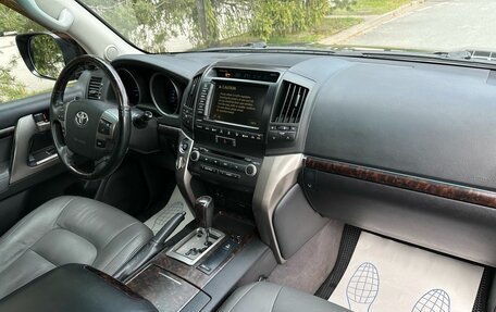 Toyota Land Cruiser 200, 2008 год, 2 169 000 рублей, 11 фотография