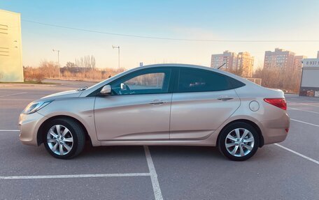 Hyundai Solaris II рестайлинг, 2011 год, 755 000 рублей, 3 фотография
