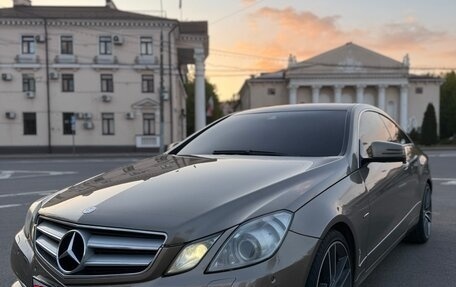 Mercedes-Benz E-Класс, 2010 год, 1 490 000 рублей, 3 фотография