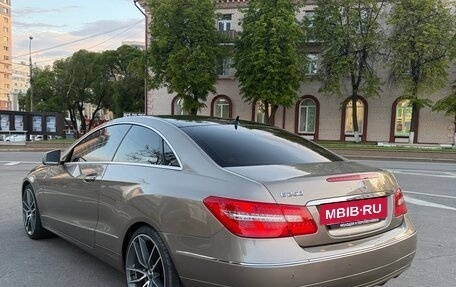 Mercedes-Benz E-Класс, 2010 год, 1 490 000 рублей, 4 фотография
