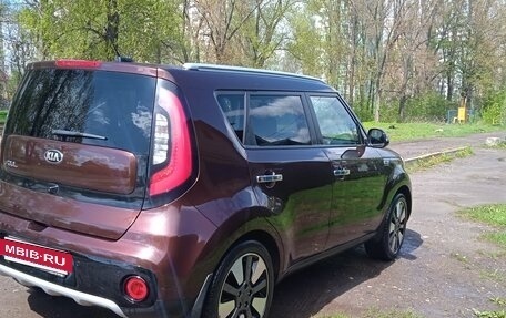 KIA Soul II рестайлинг, 2018 год, 1 700 000 рублей, 8 фотография