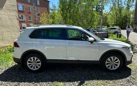 Volkswagen Tiguan II, 2022 год, 3 800 000 рублей, 11 фотография