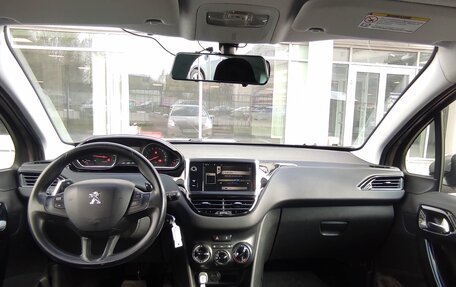Peugeot 208 II, 2014 год, 620 000 рублей, 3 фотография
