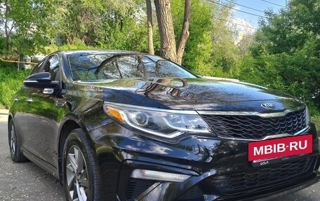 KIA Optima IV, 2019 год, 1 690 000 рублей, 2 фотография
