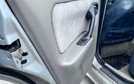 Nissan Primera II рестайлинг, 2000 год, 250 000 рублей, 13 фотография