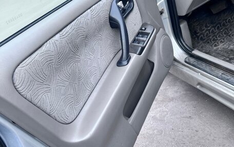 Nissan Primera II рестайлинг, 2000 год, 250 000 рублей, 14 фотография