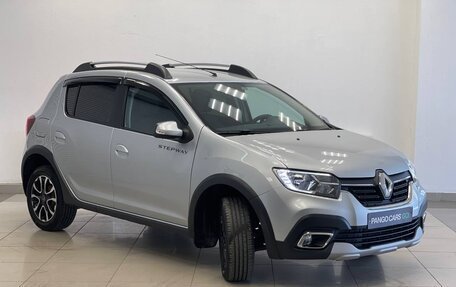 Renault Sandero II рестайлинг, 2021 год, 1 280 000 рублей, 3 фотография