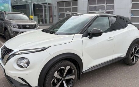 Nissan Juke II, 2022 год, 1 790 000 рублей, 5 фотография