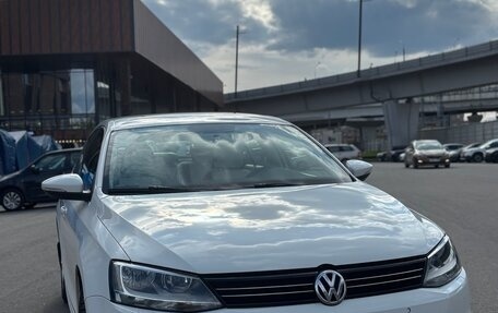 Volkswagen Jetta VI, 2012 год, 1 150 000 рублей, 2 фотография