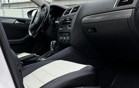 Volkswagen Jetta VI, 2012 год, 1 150 000 рублей, 13 фотография