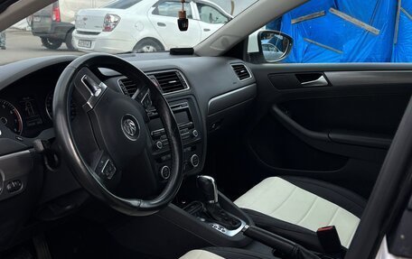 Volkswagen Jetta VI, 2012 год, 1 150 000 рублей, 12 фотография