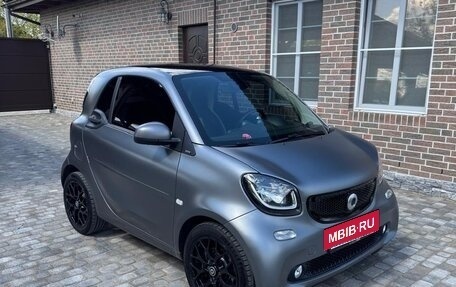 Smart Fortwo III, 2018 год, 1 500 000 рублей, 2 фотография