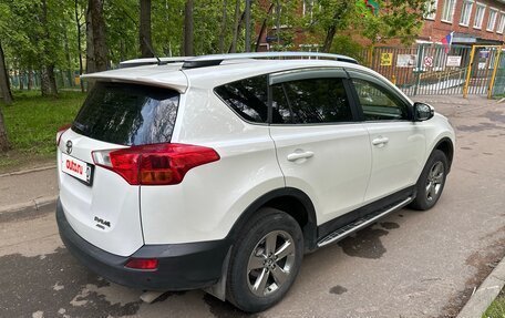 Toyota RAV4, 2015 год, 2 360 000 рублей, 5 фотография