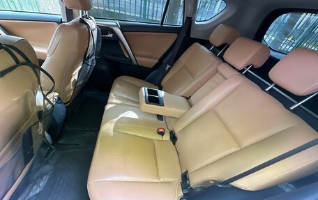 Toyota RAV4, 2015 год, 2 360 000 рублей, 27 фотография