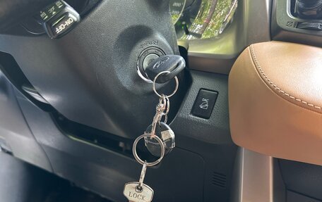 Toyota RAV4, 2015 год, 2 360 000 рублей, 23 фотография