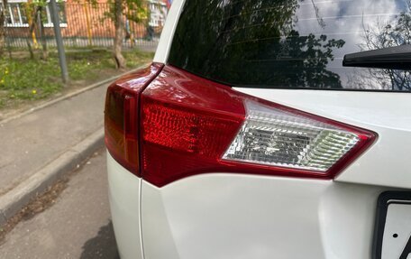 Toyota RAV4, 2015 год, 2 360 000 рублей, 35 фотография