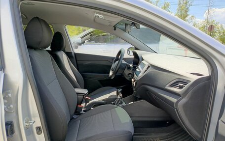 Hyundai Solaris II рестайлинг, 2019 год, 1 370 000 рублей, 13 фотография