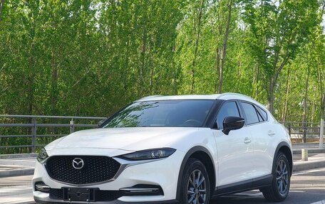 Mazda CX-4, 2022 год, 1 568 000 рублей, 3 фотография