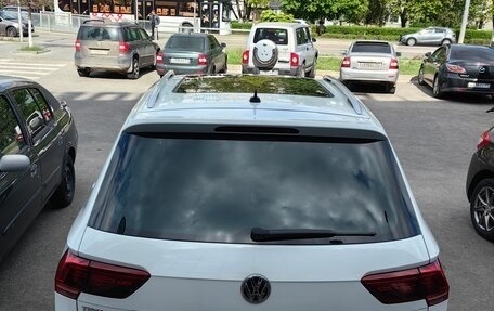 Volkswagen Tiguan II, 2020 год, 3 000 000 рублей, 4 фотография