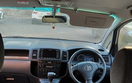 Toyota Corolla Spacio II, 2003 год, 680 000 рублей, 25 фотография