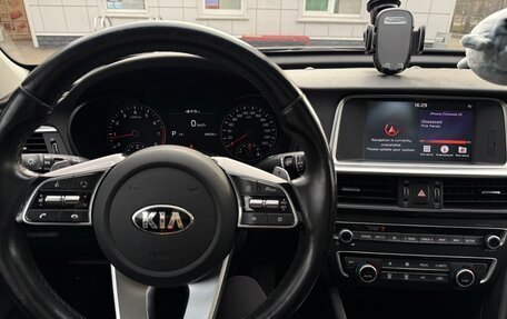 KIA Optima IV, 2018 год, 2 250 000 рублей, 10 фотография