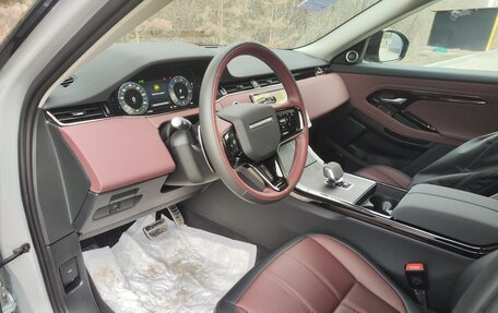 Land Rover Range Rover Evoque II, 2024 год, 6 200 000 рублей, 13 фотография