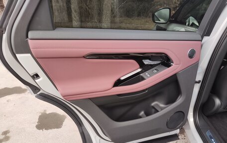 Land Rover Range Rover Evoque II, 2024 год, 6 200 000 рублей, 25 фотография