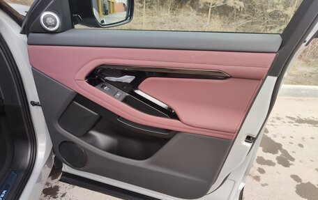 Land Rover Range Rover Evoque II, 2024 год, 6 200 000 рублей, 24 фотография