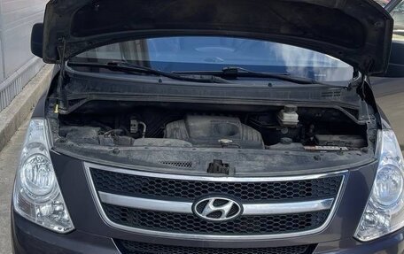 Hyundai H-1 II рестайлинг, 2008 год, 1 550 000 рублей, 3 фотография
