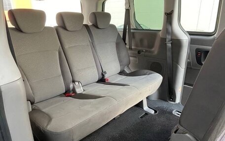 Hyundai H-1 II рестайлинг, 2008 год, 1 550 000 рублей, 22 фотография