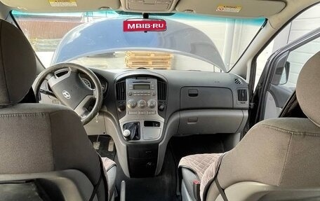 Hyundai H-1 II рестайлинг, 2008 год, 1 550 000 рублей, 13 фотография
