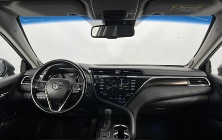 Toyota Camry, 2019 год, 2 950 000 рублей, 15 фотография