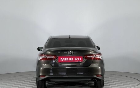 Toyota Camry, 2019 год, 2 950 000 рублей, 6 фотография